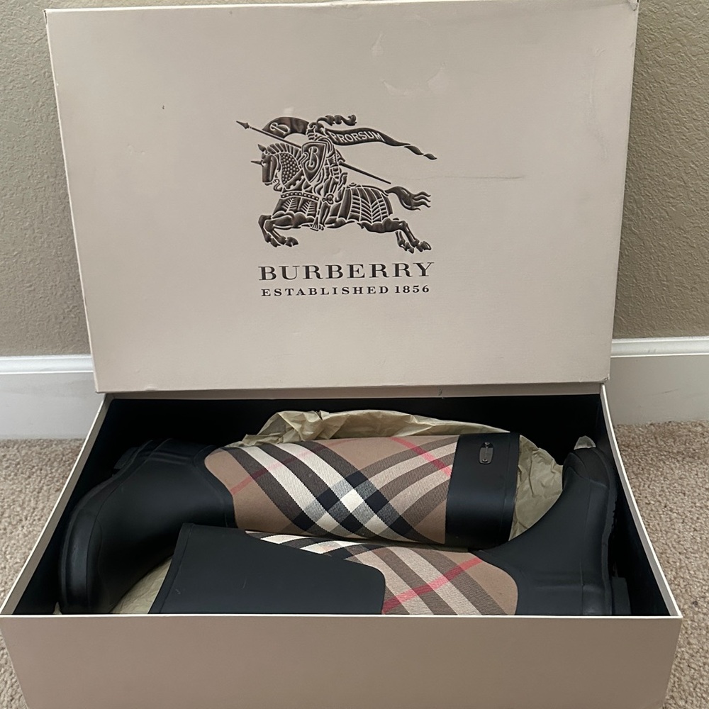 Burberry Black and Tan Plaid Boots